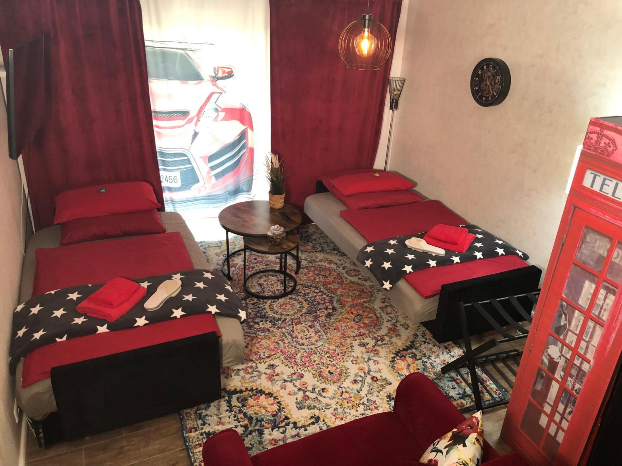 Stylisches Maybach Appartement Mit Terrasse Fuer 5 Personen, 5 Betten, Grosse Kochinsel, Homeoffice Mit 250Mbit Wlan Aidlingen Exteriér fotografie