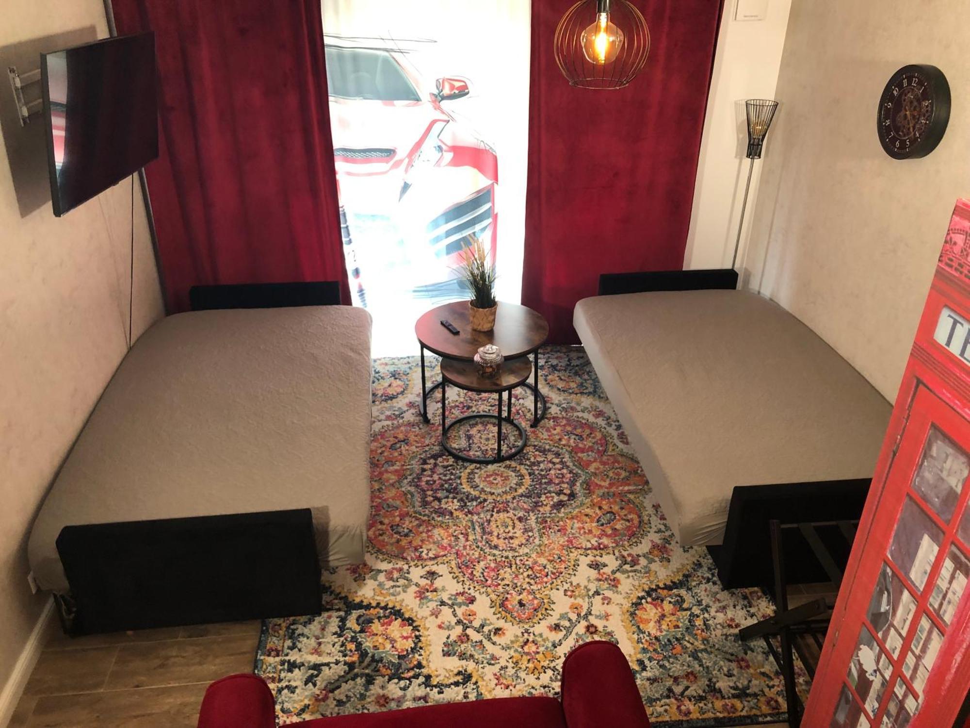 Stylisches Maybach Appartement Mit Terrasse Fuer 5 Personen, 5 Betten, Grosse Kochinsel, Homeoffice Mit 250Mbit Wlan Aidlingen Exteriér fotografie